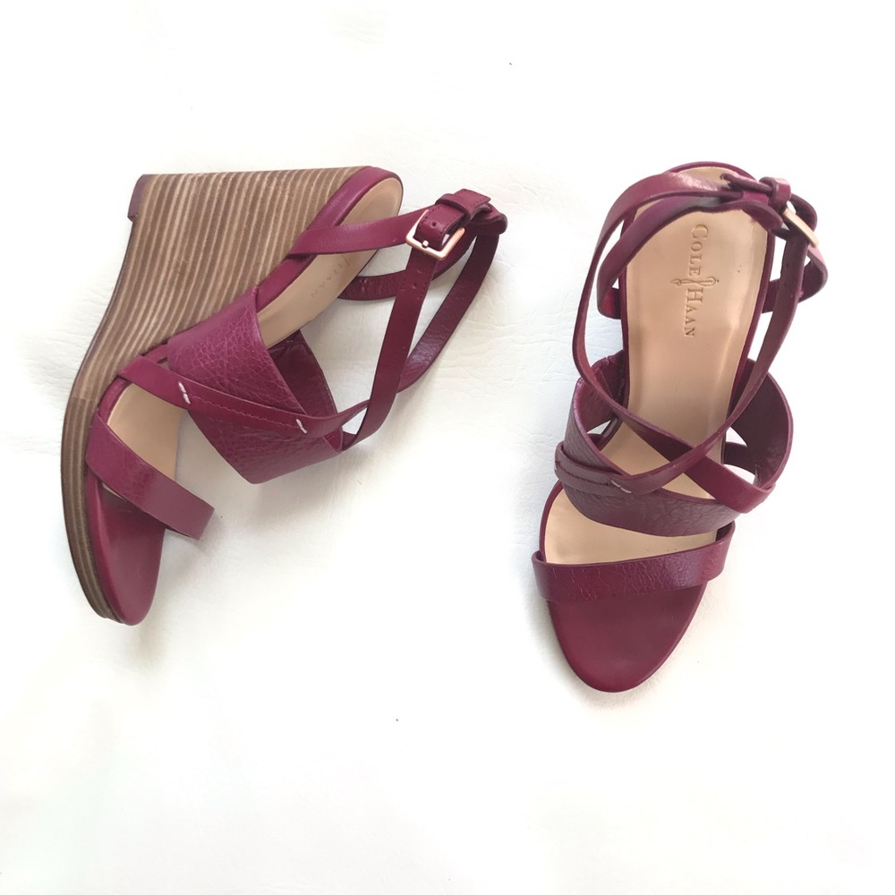 EUC Cole Haan Stacked Wedge 8.5